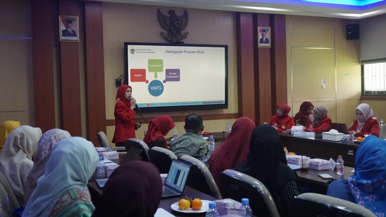 Fakultas Keperawatan Unhas Jalani Visitasi LAM-PTKes Usulan Pembukaan Pembukaan Program Studi Kebidanan dan Pendidikan Profesi Bidan
