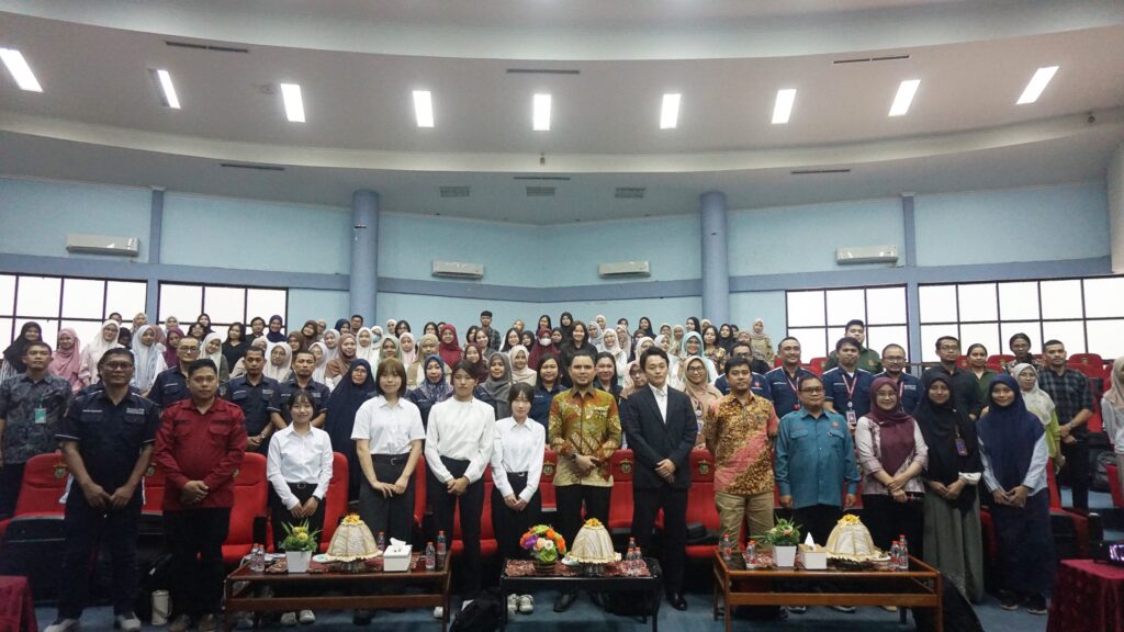 Perkuat Wawasan Global Manajemen Penyakit Ginjal Kronis, FKep Unhas Gelar Guest Lecture Bersama Okayama University Japan