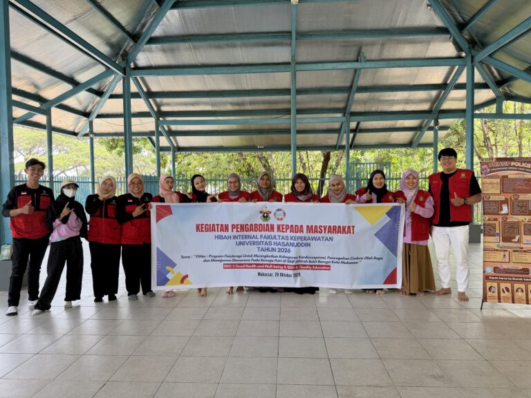 Prodi S1 Fisioterapi Universitas Hasanuddin Gelar FitHer, Bekali Siswi SMP Islam Athirah Bukit Baruga dengan Edukasi Kesehatan Remaja